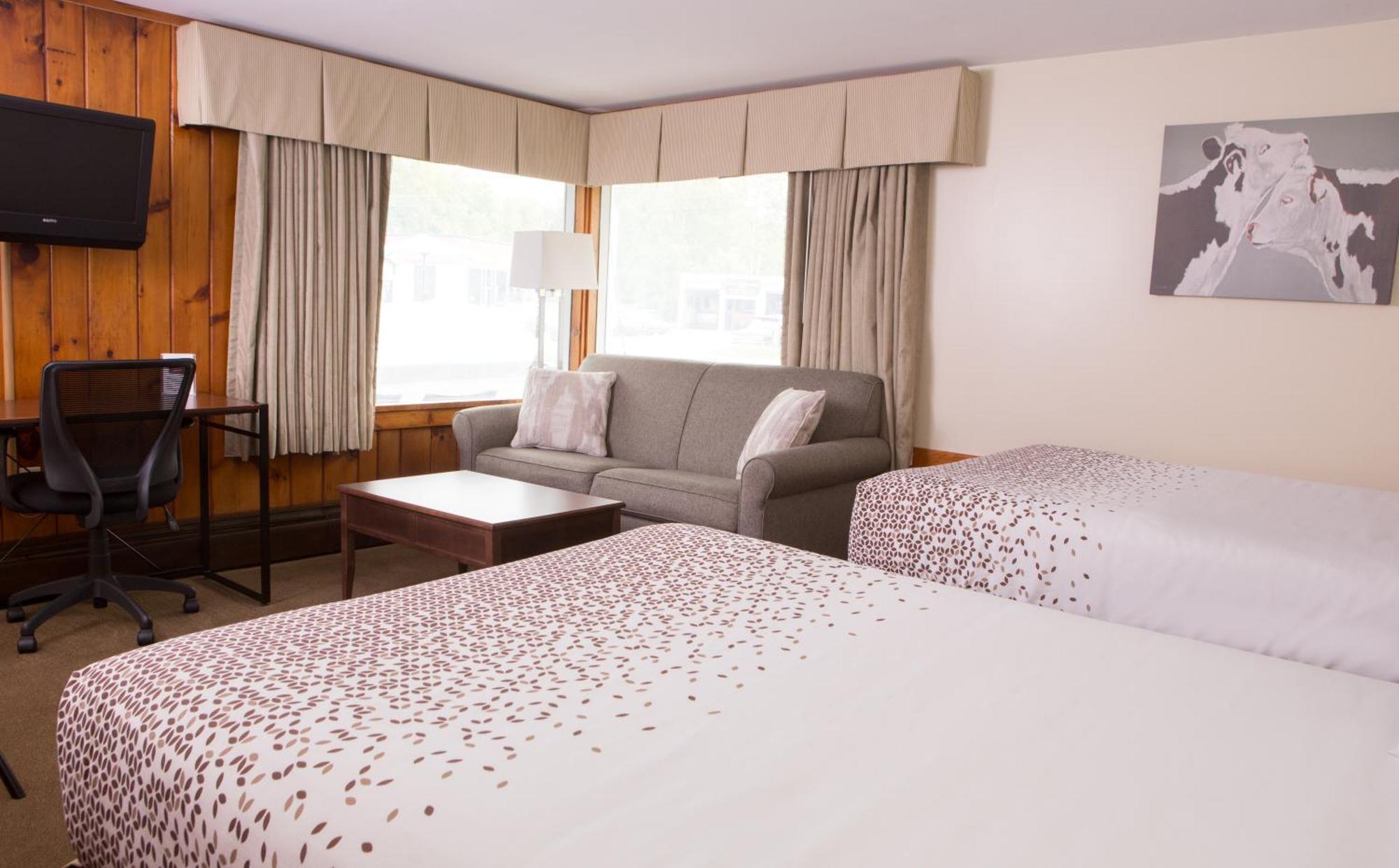Motel Knotty Pine *